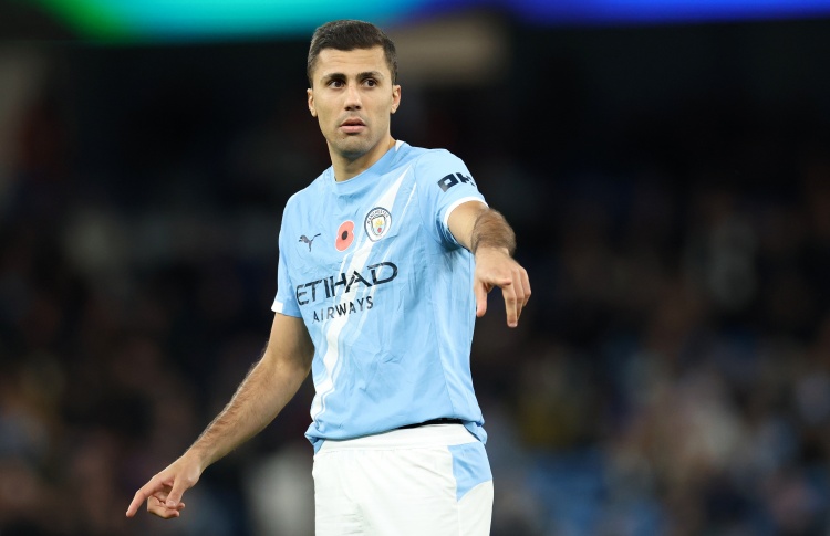 半岛体育官网-每体：曼城要价6000万+受过大伤+即将30岁，皇马放弃引进罗德里