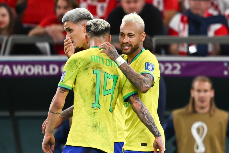 半岛体育官网-前巴西国脚：内马尔不能稳定地出场比赛，没有资格被国家队征召